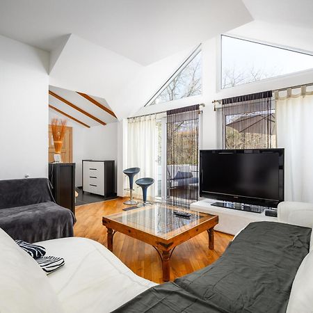 Apartments Suzy Umag Exterior foto