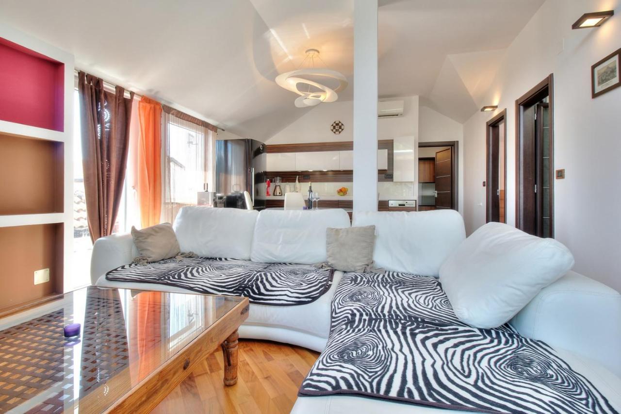 Apartments Suzy Umag Exterior foto