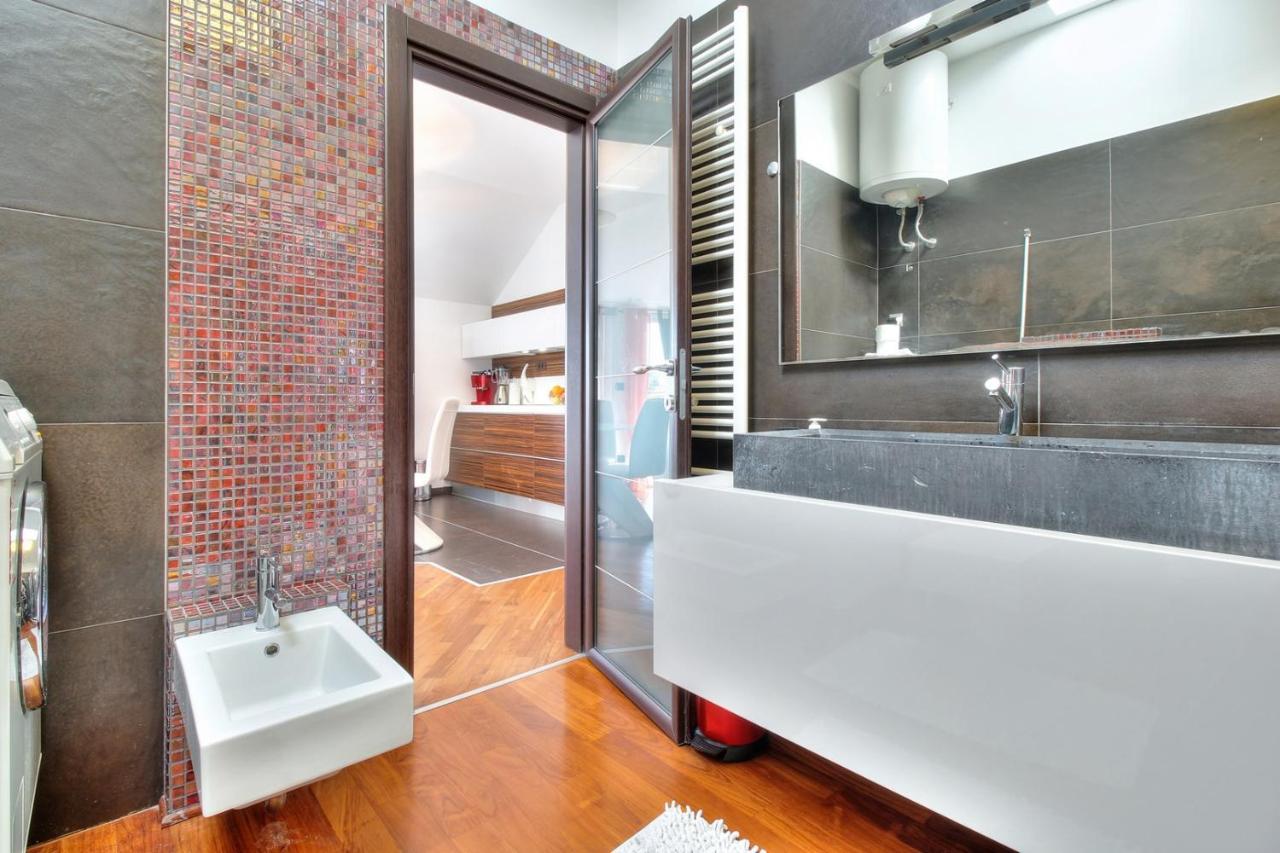 Apartments Suzy Umag Exterior foto