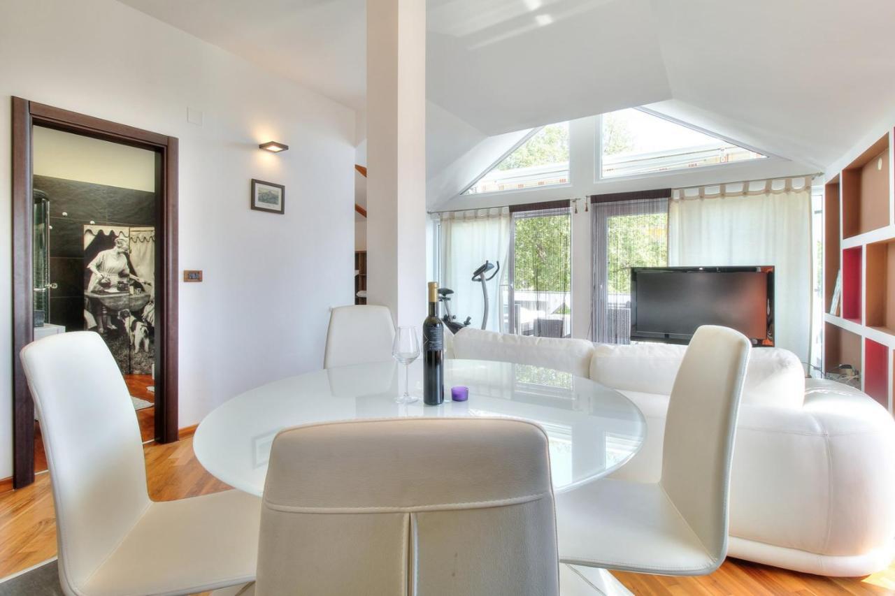 Apartments Suzy Umag Exterior foto
